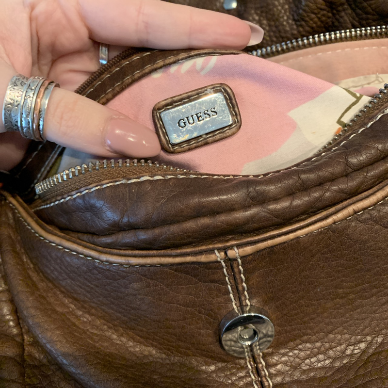 Buy Women's Guess Signature Tote Bag Online | Centrepoint KSA